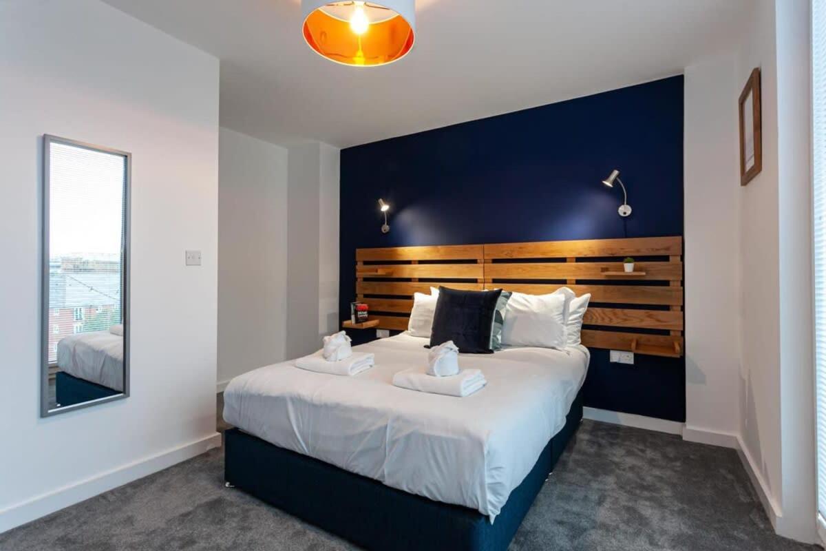 Superb 2 Bed Flat 5Min To Old Trafford Stadium Manchester Esterno foto