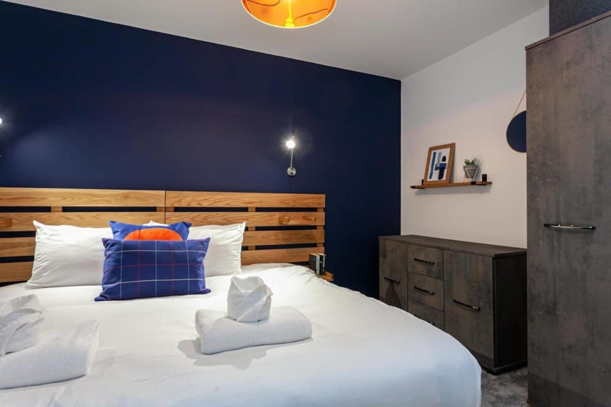 Superb 2 Bed Flat 5Min To Old Trafford Stadium Manchester Esterno foto