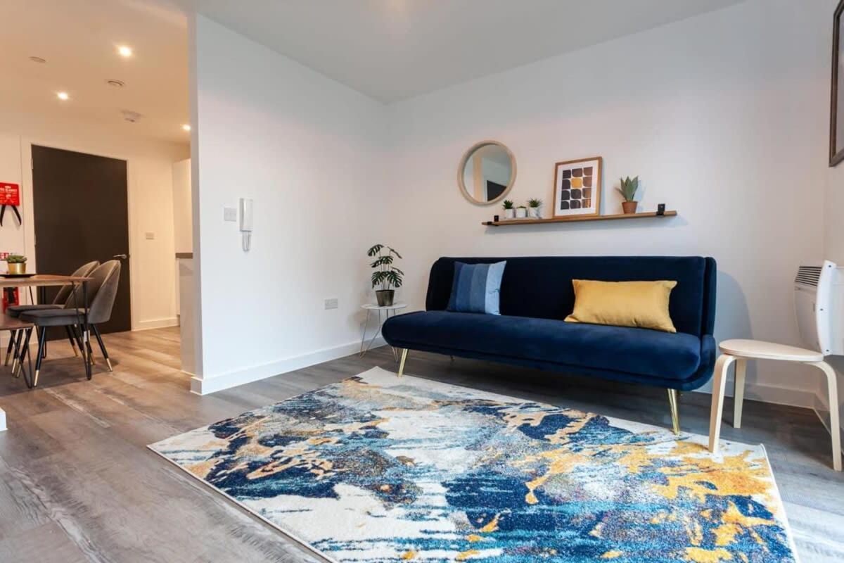 Superb 2 Bed Flat 5Min To Old Trafford Stadium Manchester Esterno foto